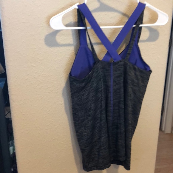 Lululemon tank top in good used condition - Picture 3 of 4